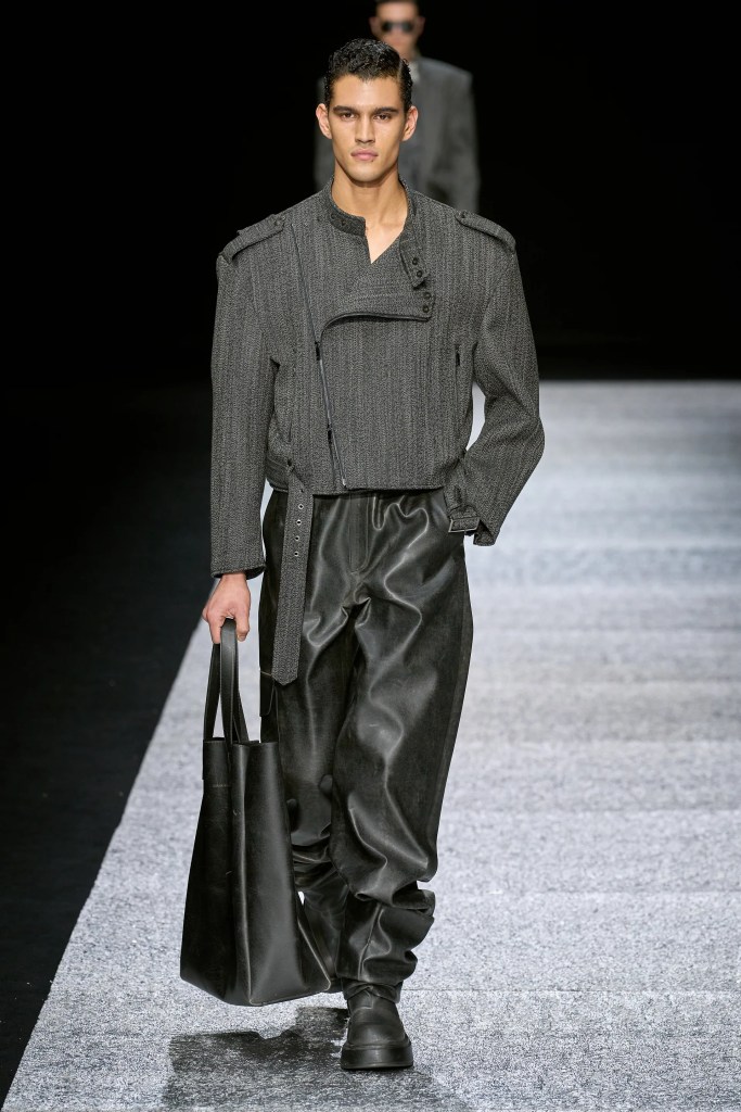 00063-emporio-armani-fall-2024-menswear-credit-gorunway