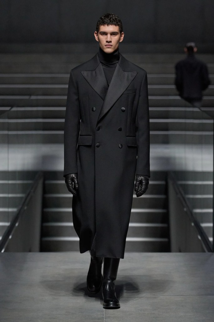 00050-dolce-and-gabbana-fall-2024-menswear-credit-gorunway