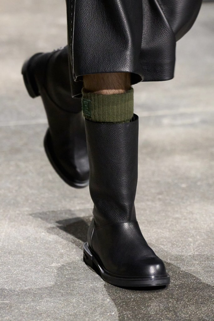 fendi-fall-2024-menswear-details-credit-gorunway