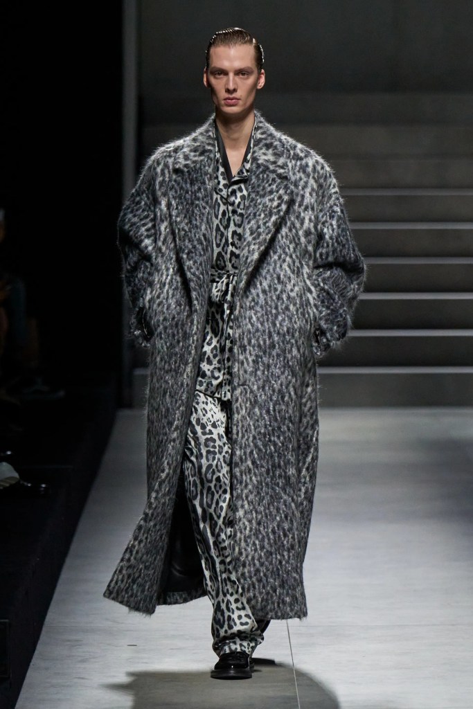 00021-dolce-and-gabbana-fall-2024-menswear-credit-gorunway